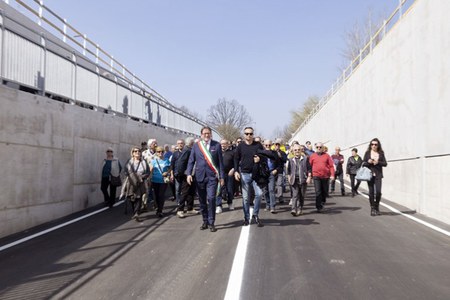 Linea ferroviaria Modena-Sassuolo: inaugurato  a Modena il sottopassaggio carrabile, con pista ciclopedonale, in via Panni